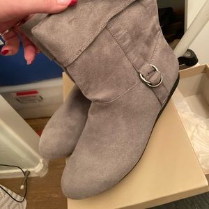 New Report grey boots size 10
